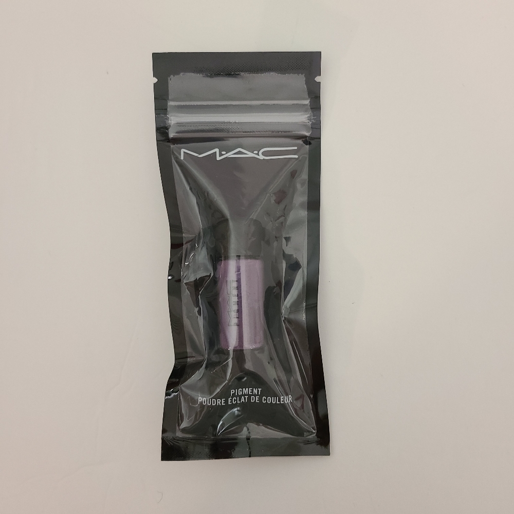 MAC Pigment Mini Loose Powder In Rich Purple